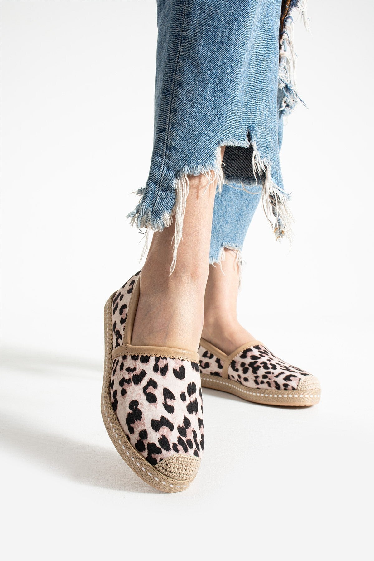 Leopar Kadın Hasır Taban Espadril Rahat ve Ergonomik Ayakkabı