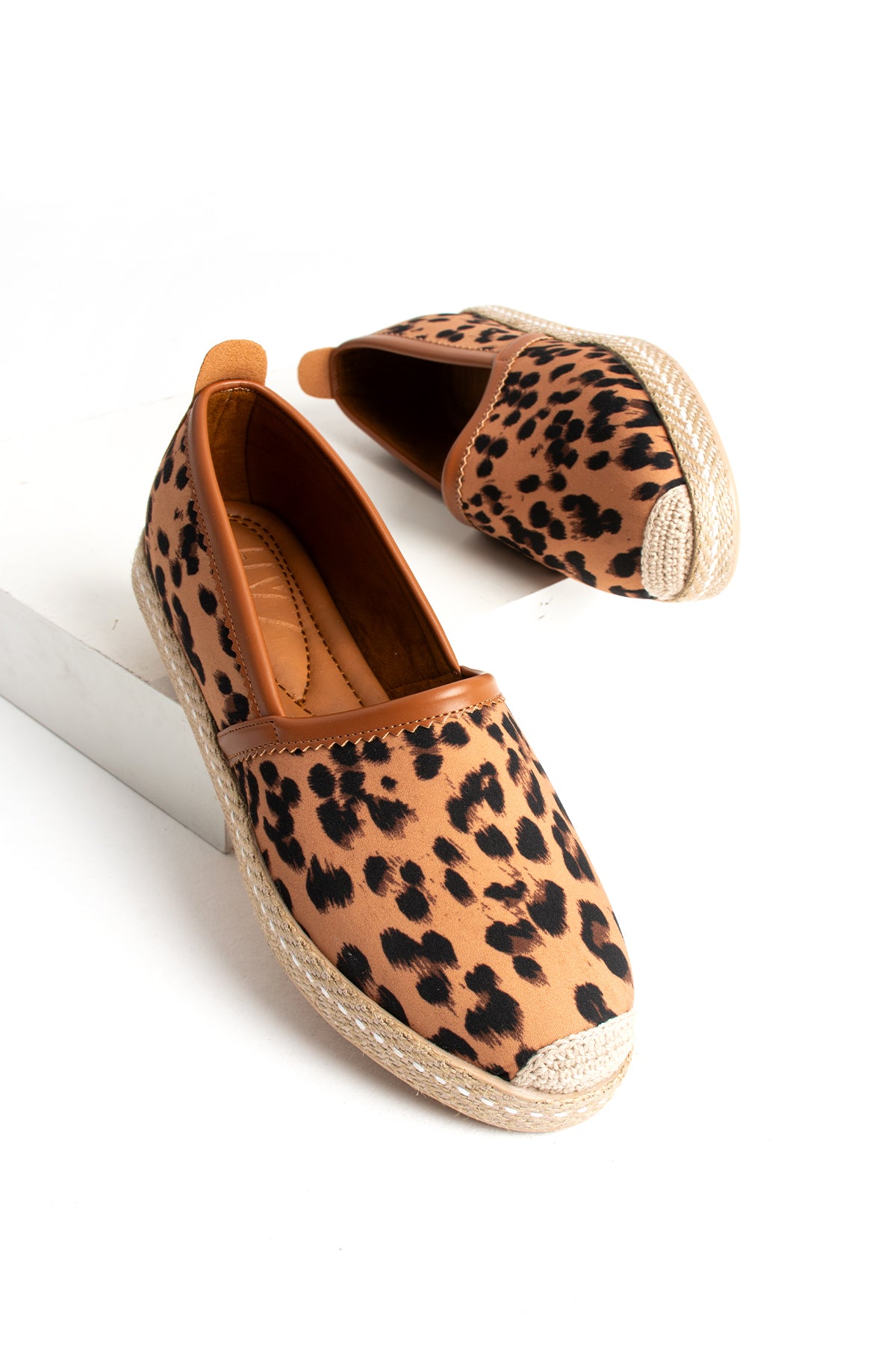 Taba Leopar Kadın Hasır Taban Espadril Rahat ve Ergonomik Ayakkabı