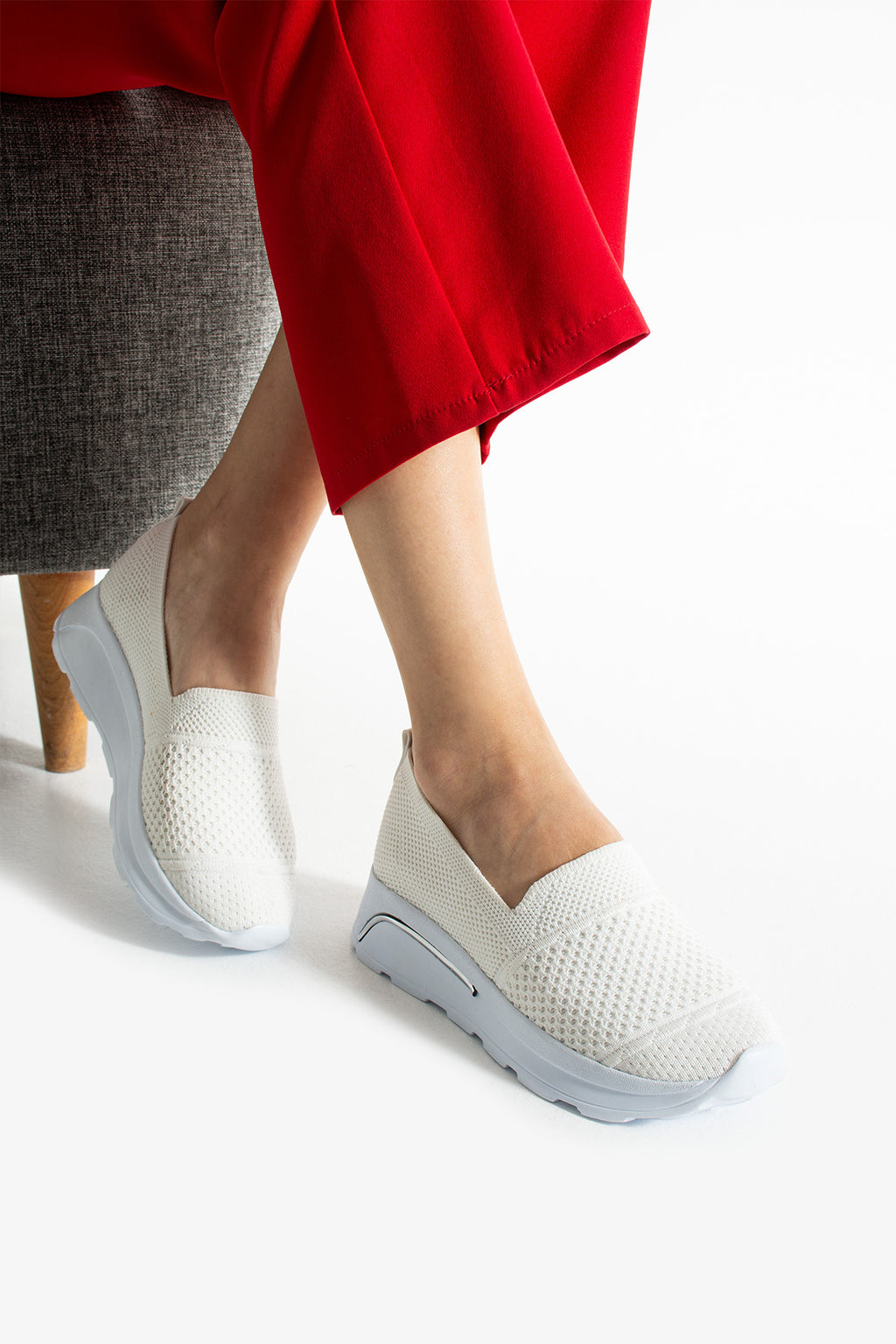 Beyaz Triko Rahat Spor Ayakkabı Comfort Yumuşak Tabanlı Snekaer (4,5CM)